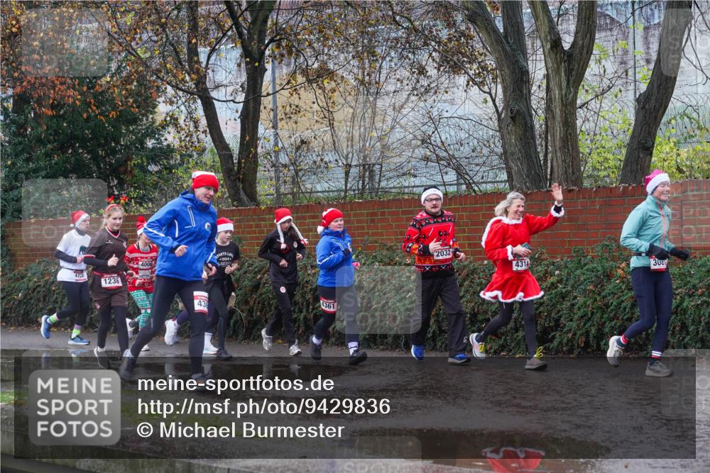 07.12.2025 - St. Pauli X-Mass-Run No. 15 Michael Burmester http://msf.ph/oto/9429836 07.12.2025 11:43:21 Laufen 4723, 1236, 4000, 43, 4361, 2032, 4314, 308 meine-sportfotos.de