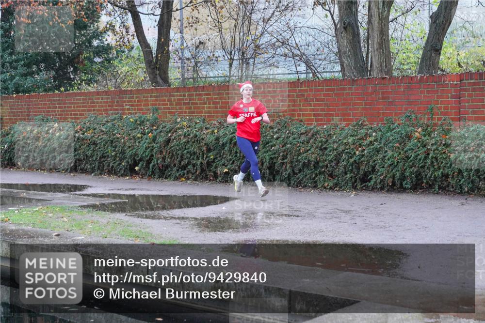 07.12.2025 - St. Pauli X-Mass-Run No. 15 Michael Burmester http://msf.ph/oto/9429840 07.12.2025 09:59:47 Laufen  meine-sportfotos.de