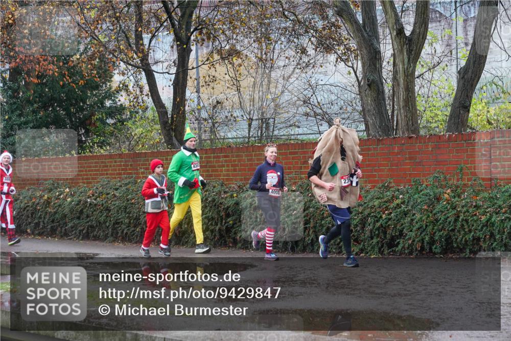 07.12.2025 - St. Pauli X-Mass-Run No. 15 Michael Burmester http://msf.ph/oto/9429847 07.12.2025 11:43:28 Laufen  meine-sportfotos.de