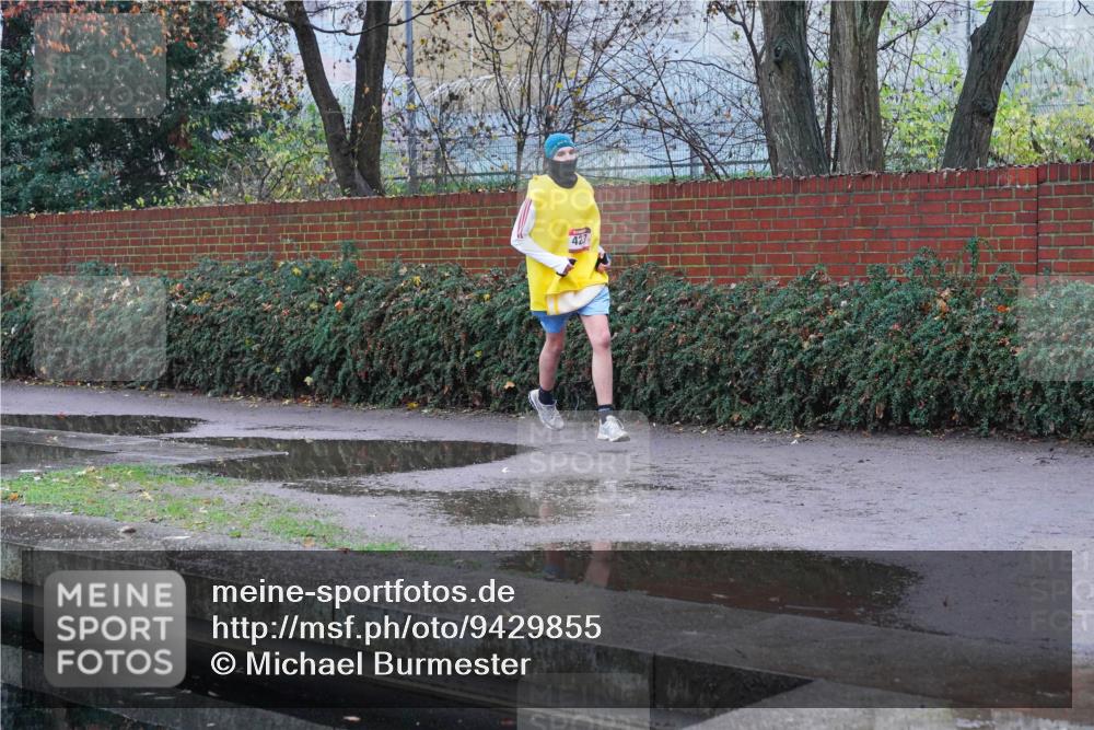 07.12.2025 - St. Pauli X-Mass-Run No. 15 Michael Burmester http://msf.ph/oto/9429855 07.12.2025 09:59:57 Laufen 427 meine-sportfotos.de