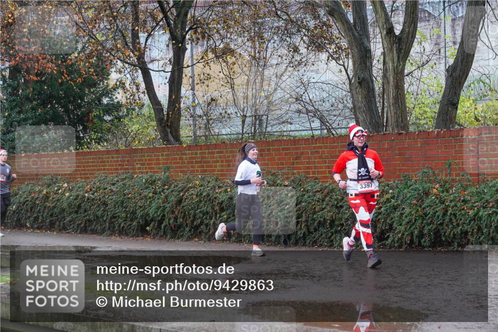 07.12.2025 - St. Pauli X-Mass-Run No. 15 Michael Burmester http://msf.ph/oto/9429863 07.12.2025 11:43:41 Laufen  meine-sportfotos.de