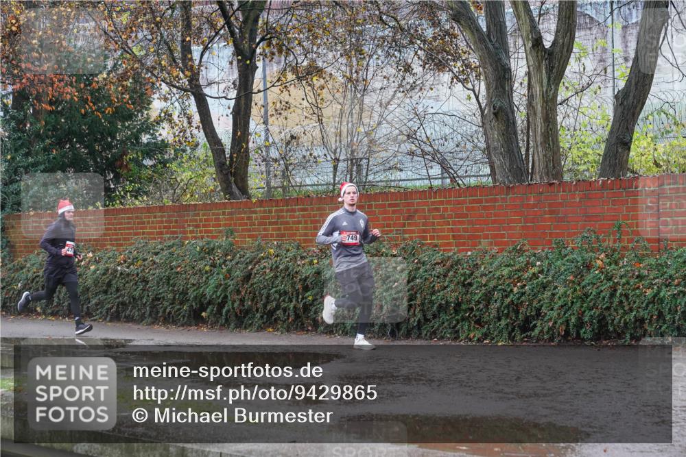 07.12.2025 - St. Pauli X-Mass-Run No. 15 Michael Burmester http://msf.ph/oto/9429865 07.12.2025 11:43:44 Laufen 749 meine-sportfotos.de