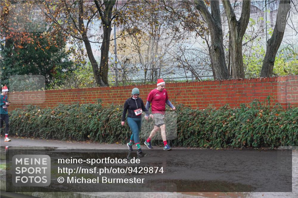 07.12.2025 - St. Pauli X-Mass-Run No. 15 Michael Burmester http://msf.ph/oto/9429874 07.12.2025 11:43:54 Laufen 432, 835 meine-sportfotos.de