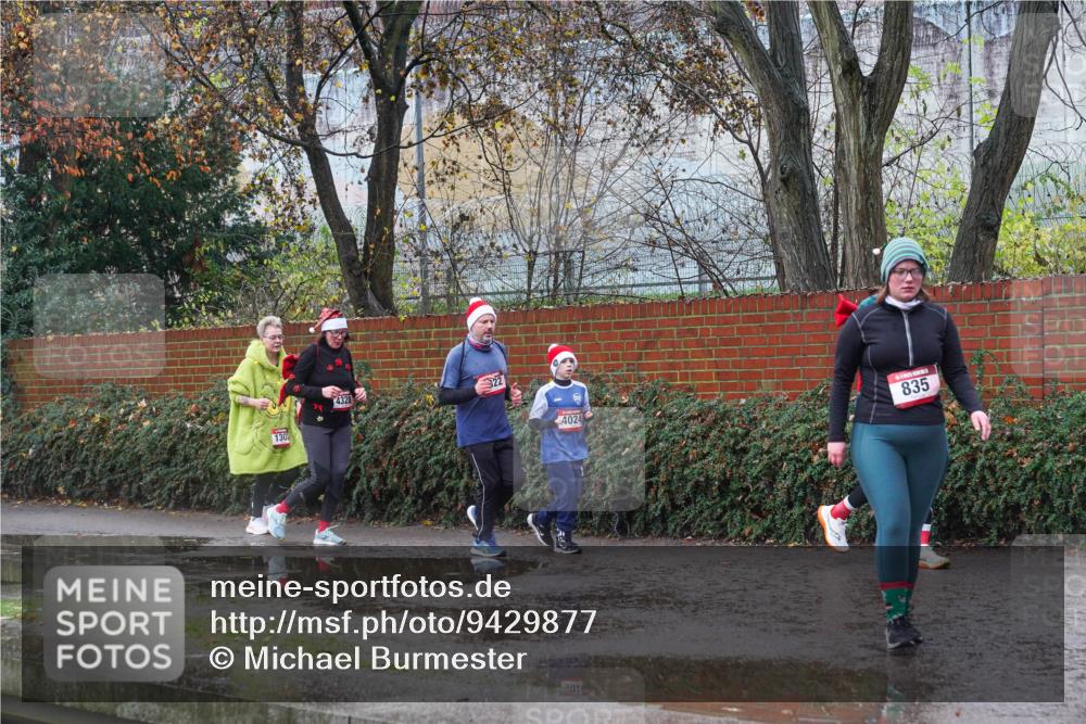 07.12.2025 - St. Pauli X-Mass-Run No. 15 Michael Burmester http://msf.ph/oto/9429877 07.12.2025 11:43:58 Laufen 1300, 4328, 22, 4024, 835 meine-sportfotos.de