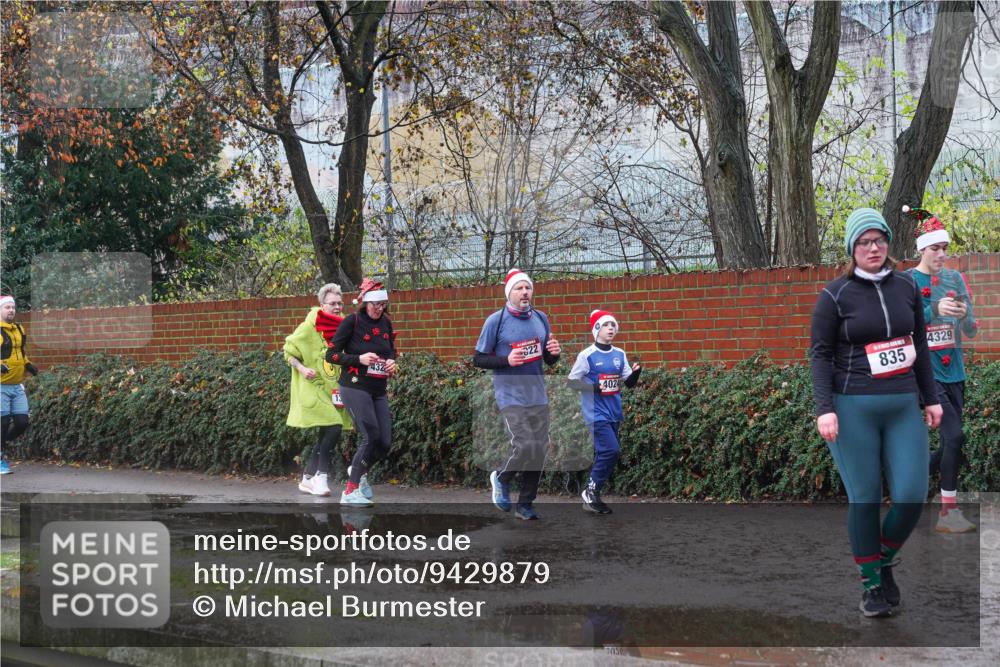 07.12.2025 - St. Pauli X-Mass-Run No. 15 Michael Burmester http://msf.ph/oto/9429879 07.12.2025 11:43:58 Laufen 22, 2305, 4024, 835, 4329 meine-sportfotos.de