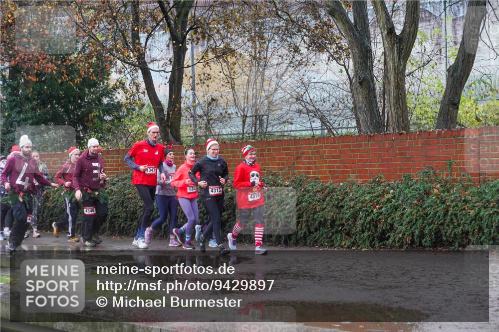 07.12.2025 - St. Pauli X-Mass-Run No. 15 Michael Burmester http://msf.ph/oto/9429897 07.12.2025 11:44:13 Laufen 4346, 1347, 1353, 4313, 4315 meine-sportfotos.de