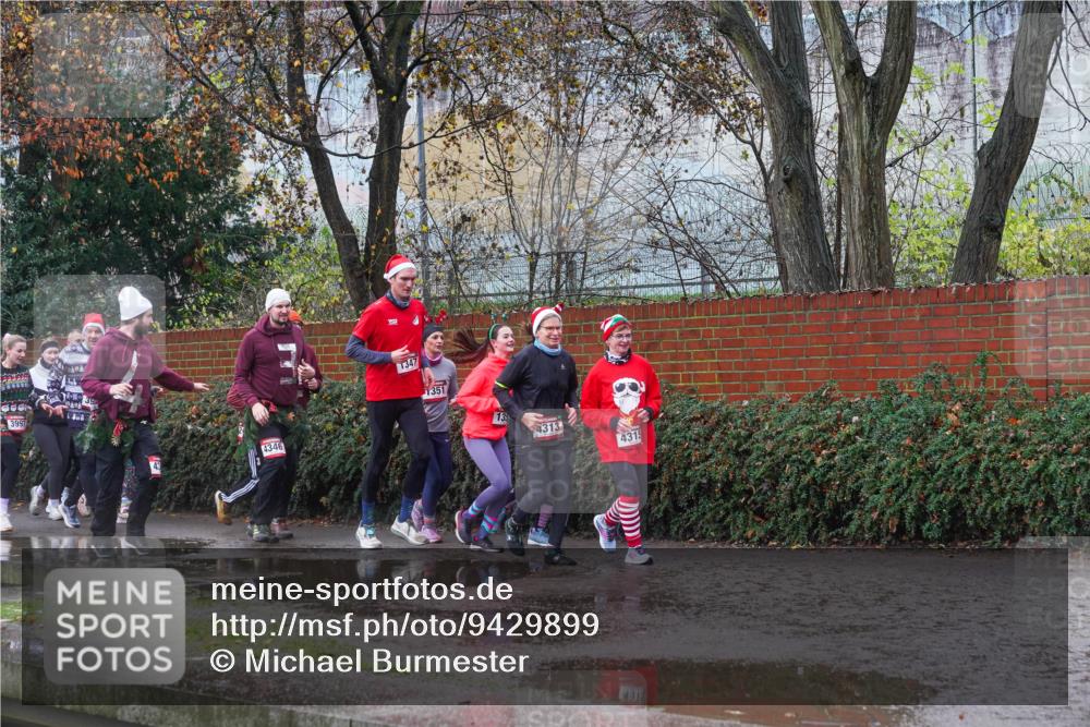 07.12.2025 - St. Pauli X-Mass-Run No. 15 Michael Burmester http://msf.ph/oto/9429899 07.12.2025 11:44:14 Laufen 6607, 3997, 4346, 1347, 1351, 13, 4313, 4315 meine-sportfotos.de