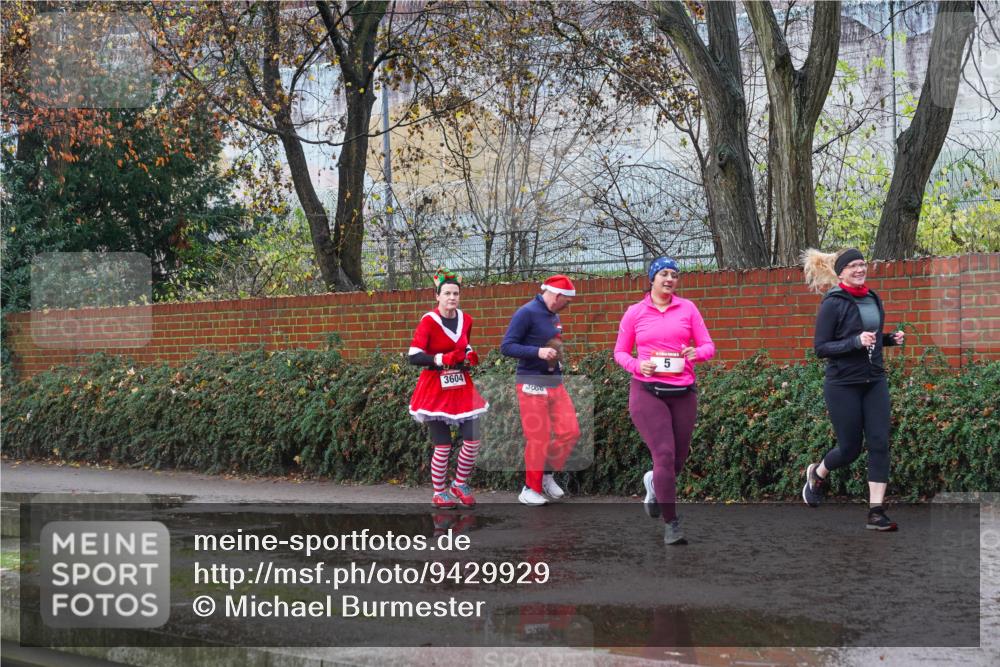 07.12.2025 - St. Pauli X-Mass-Run No. 15 Michael Burmester http://msf.ph/oto/9429929 07.12.2025 11:44:37 Laufen 3604, 2100, 5 meine-sportfotos.de