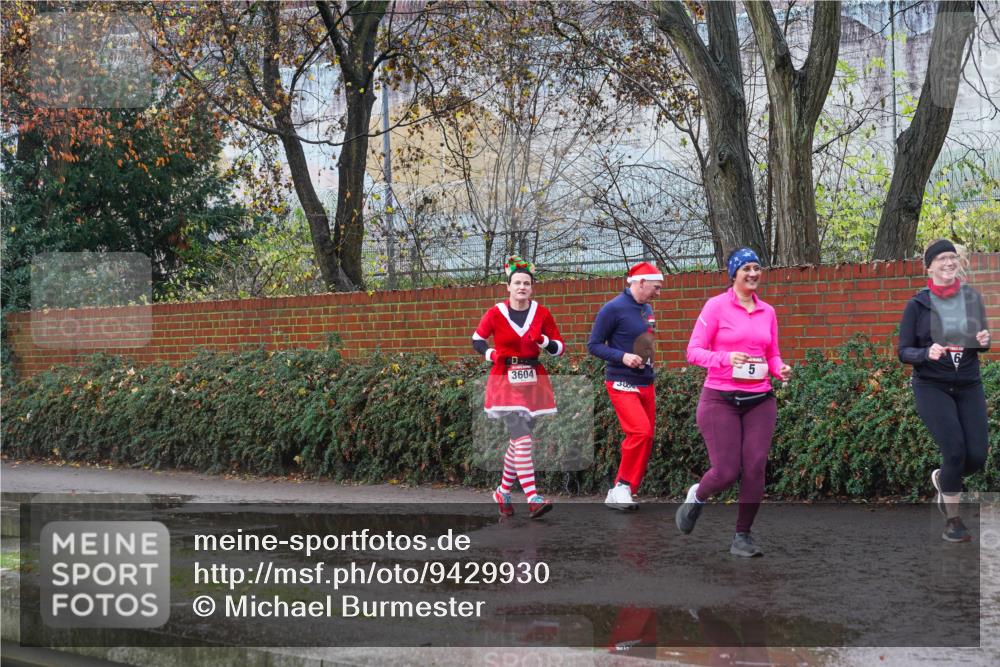 07.12.2025 - St. Pauli X-Mass-Run No. 15 Michael Burmester http://msf.ph/oto/9429930 07.12.2025 11:44:37 Laufen 6, 5, 3604 meine-sportfotos.de