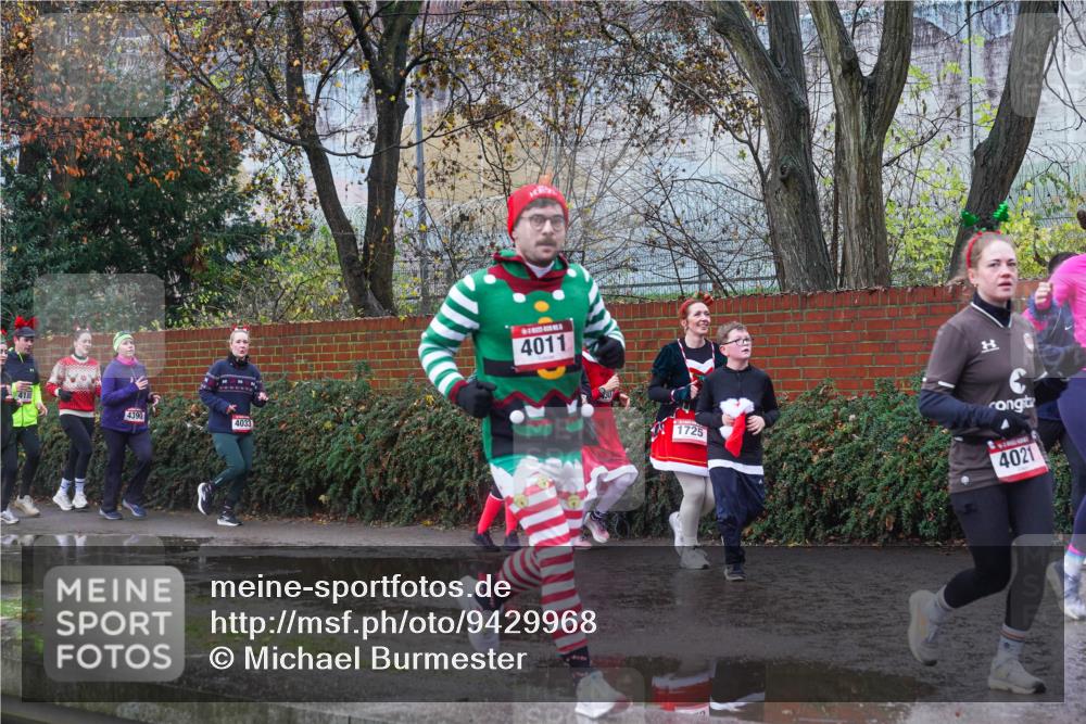07.12.2025 - St. Pauli X-Mass-Run No. 15 Michael Burmester http://msf.ph/oto/9429968 07.12.2025 11:44:58 Laufen 4180, 4390, 4033, 4011, 1725, 4021 meine-sportfotos.de