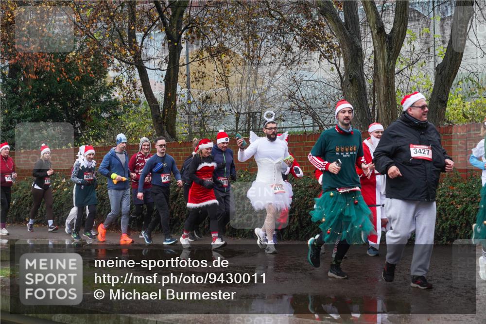 07.12.2025 - St. Pauli X-Mass-Run No. 15 Michael Burmester http://msf.ph/oto/9430011 07.12.2025 11:45:13 Laufen 4076, 4018, 311, 4196, 3427 meine-sportfotos.de