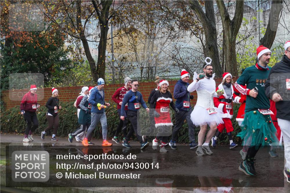 07.12.2025 - St. Pauli X-Mass-Run No. 15 Michael Burmester http://msf.ph/oto/9430014 07.12.2025 11:45:14 Laufen 413, 41, 401, 4311, 4302, 430, 4429 meine-sportfotos.de