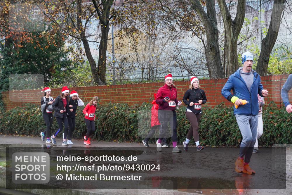 07.12.2025 - St. Pauli X-Mass-Run No. 15 Michael Burmester http://msf.ph/oto/9430024 07.12.2025 11:45:17 Laufen 1494, 4138, 4137 meine-sportfotos.de