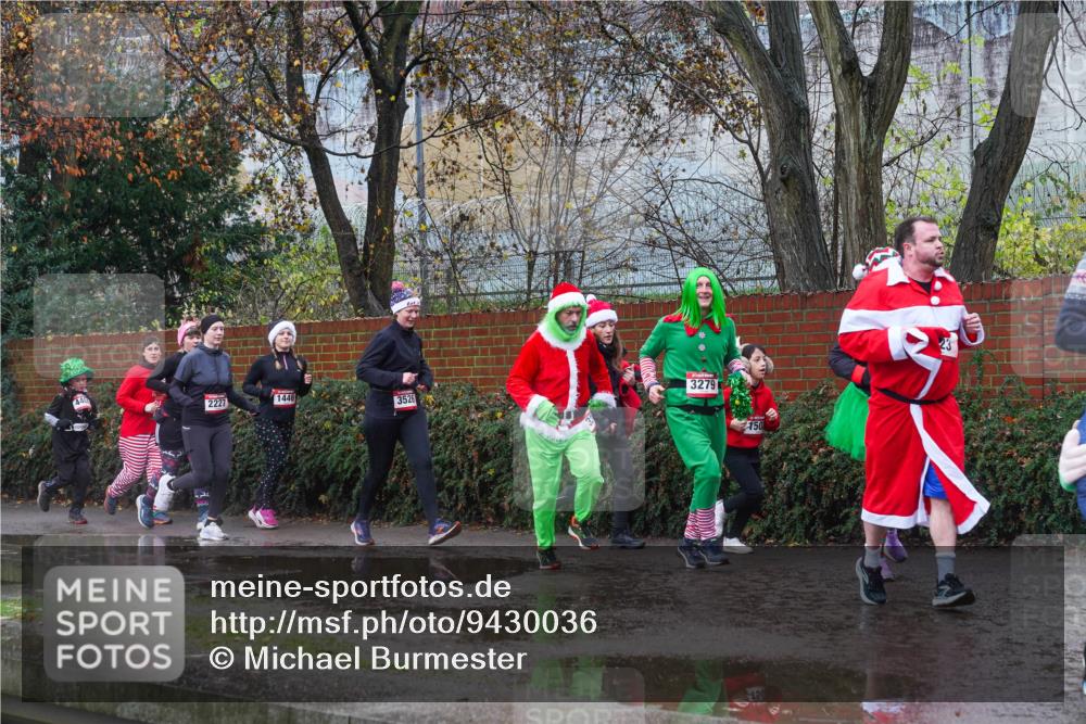 07.12.2025 - St. Pauli X-Mass-Run No. 15 Michael Burmester http://msf.ph/oto/9430036 07.12.2025 11:45:25 Laufen 1446, 2227, 3279 meine-sportfotos.de