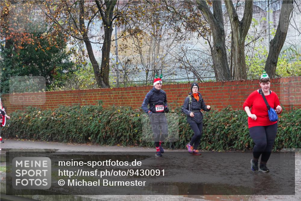07.12.2025 - St. Pauli X-Mass-Run No. 15 Michael Burmester http://msf.ph/oto/9430091 07.12.2025 11:45:54 Laufen 3141 meine-sportfotos.de
