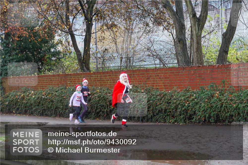 07.12.2025 - St. Pauli X-Mass-Run No. 15 Michael Burmester http://msf.ph/oto/9430092 07.12.2025 11:45:58 Laufen 426 meine-sportfotos.de