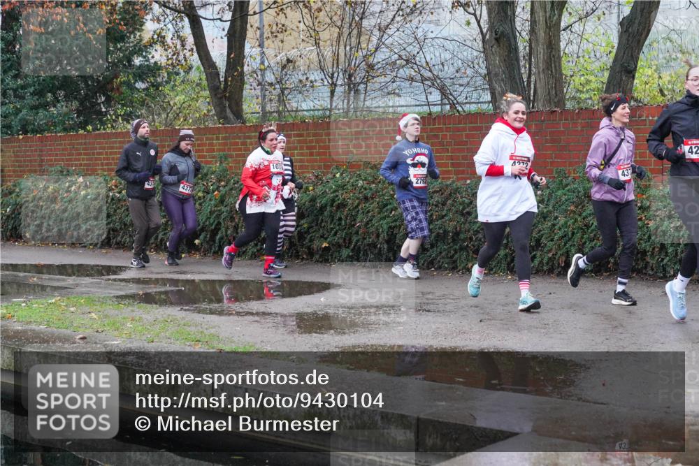 07.12.2025 - St. Pauli X-Mass-Run No. 15 Michael Burmester http://msf.ph/oto/9430104 07.12.2025 10:03:12 Laufen  meine-sportfotos.de