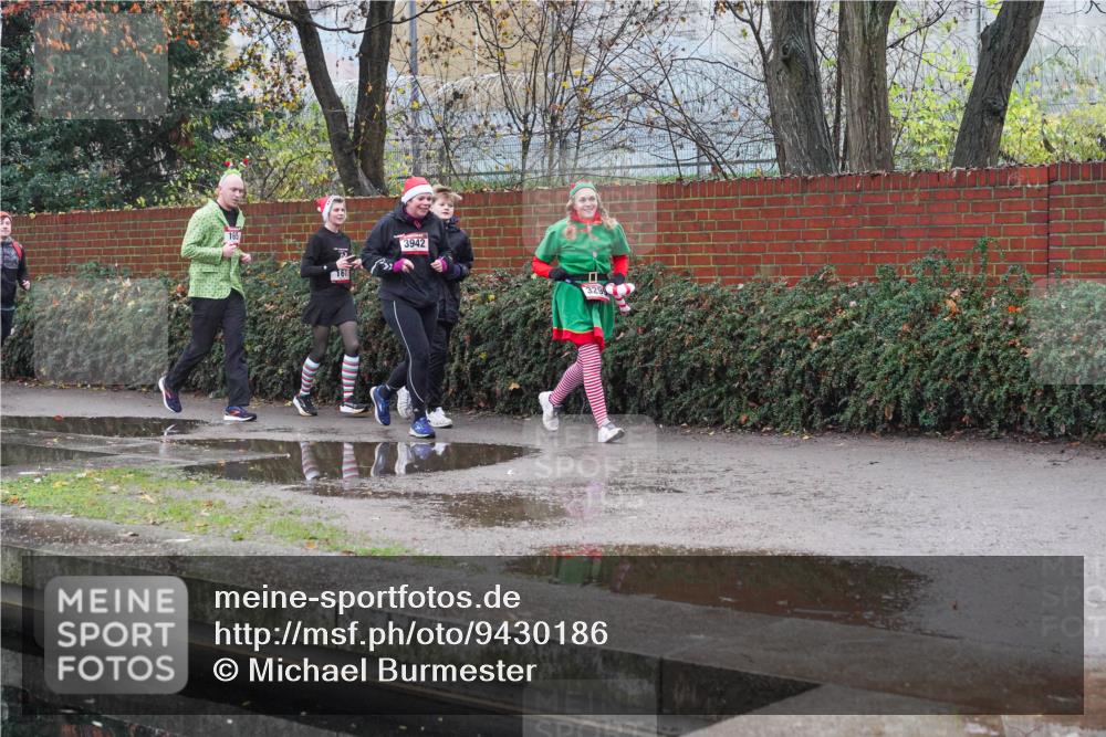 07.12.2025 - St. Pauli X-Mass-Run No. 15 Michael Burmester http://msf.ph/oto/9430186 07.12.2025 10:05:21 Laufen  meine-sportfotos.de