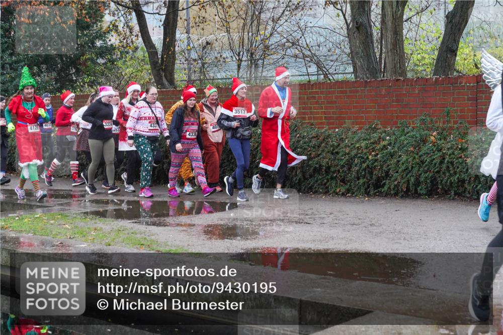 07.12.2025 - St. Pauli X-Mass-Run No. 15 Michael Burmester http://msf.ph/oto/9430195 07.12.2025 10:05:44 Laufen 4126, 4037, 3792, 3224, 4331, 533, 4336, 407, 3517 meine-sportfotos.de