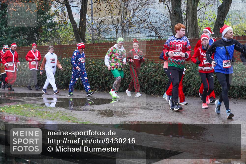 07.12.2025 - St. Pauli X-Mass-Run No. 15 Michael Burmester http://msf.ph/oto/9430216 07.12.2025 10:06:18 Laufen 4520, 451, 2065, 4519, 752, 750, 450, 4, 2857 meine-sportfotos.de