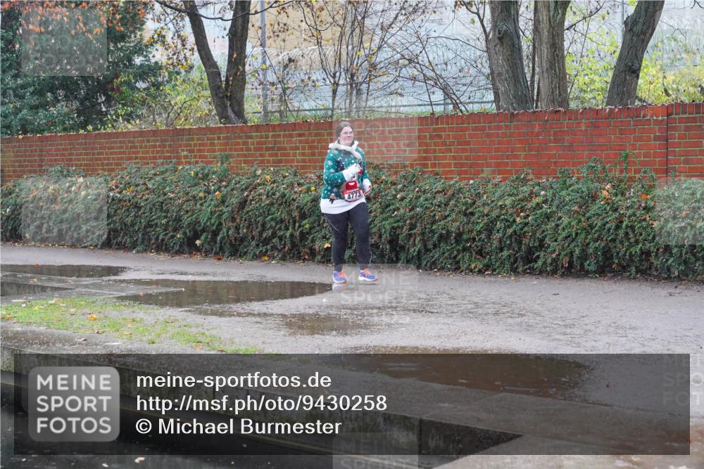 07.12.2025 - St. Pauli X-Mass-Run No. 15 Michael Burmester http://msf.ph/oto/9430258 07.12.2025 10:08:13 Laufen 4773 meine-sportfotos.de