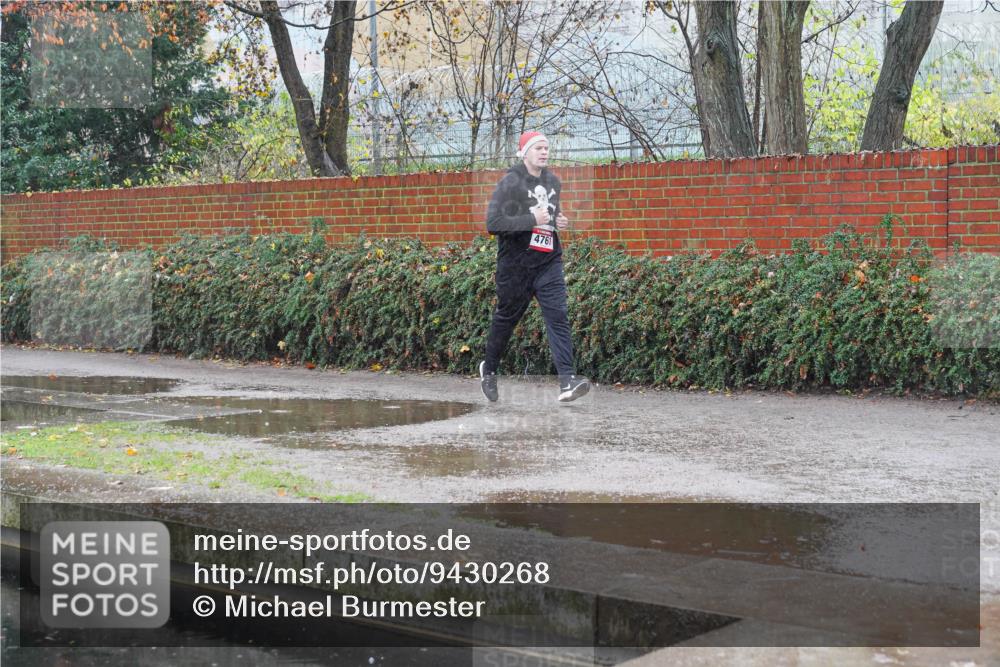 07.12.2025 - St. Pauli X-Mass-Run No. 15 Michael Burmester http://msf.ph/oto/9430268 07.12.2025 10:10:02 Laufen 4761 meine-sportfotos.de