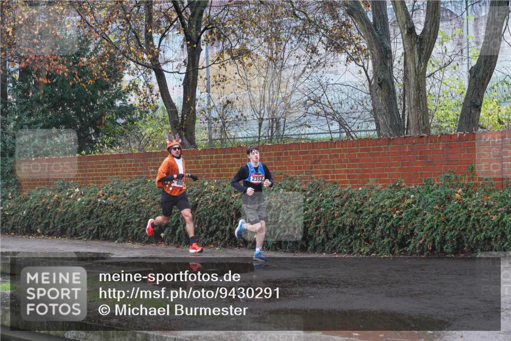 07.12.2025 - St. Pauli X-Mass-Run No. 15 Michael Burmester http://msf.ph/oto/9430291 07.12.2025 10:17:55 Laufen 2352, 608 meine-sportfotos.de
