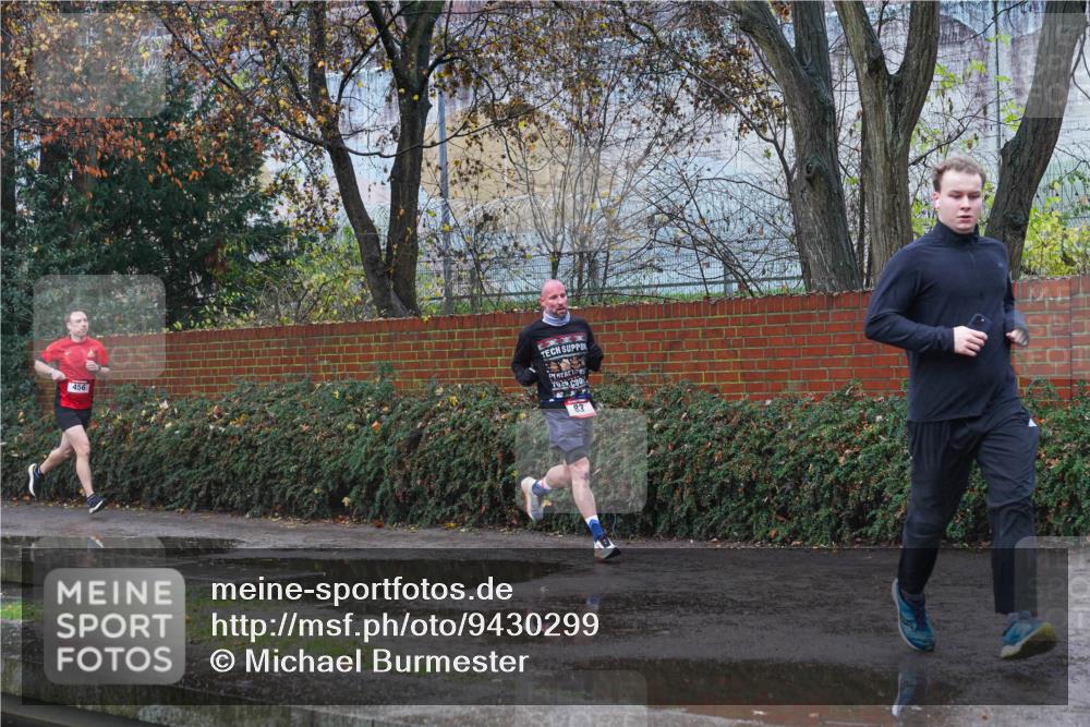 07.12.2025 - St. Pauli X-Mass-Run No. 15 Michael Burmester http://msf.ph/oto/9430299 07.12.2025 10:18:22 Laufen 456, 83 meine-sportfotos.de