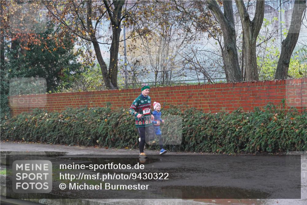 07.12.2025 - St. Pauli X-Mass-Run No. 15 Michael Burmester http://msf.ph/oto/9430322 07.12.2025 10:20:26 Laufen 511 meine-sportfotos.de