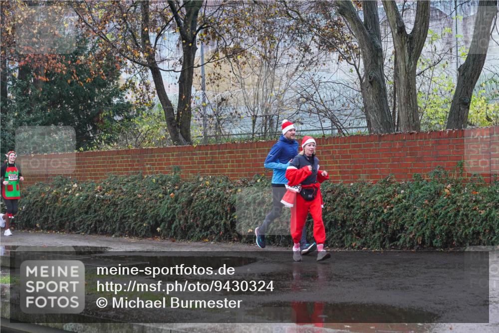 07.12.2025 - St. Pauli X-Mass-Run No. 15 Michael Burmester http://msf.ph/oto/9430324 07.12.2025 10:20:30 Laufen 3265 meine-sportfotos.de