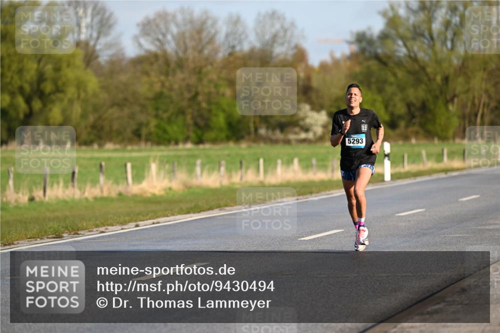 12.04.2026 - 45. Internationalen Wilhelmsburger Insellauf Dr. Thomas Lammeyer http://msf.ph/oto/9430494 12.04.2026 09:06:42 Laufen 5293 meine-sportfotos.de