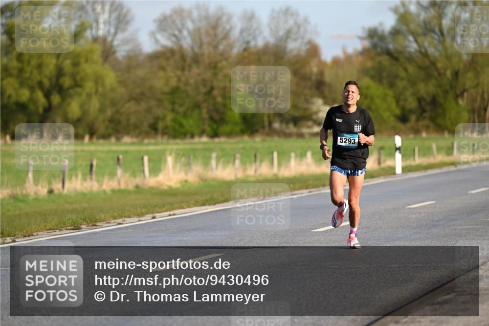12.04.2026 - 45. Internationalen Wilhelmsburger Insellauf Dr. Thomas Lammeyer http://msf.ph/oto/9430496 12.04.2026 09:06:42 Laufen 5293 meine-sportfotos.de