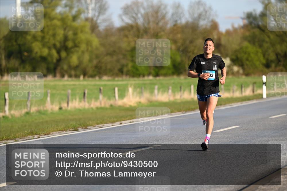 12.04.2026 - 45. Internationalen Wilhelmsburger Insellauf Dr. Thomas Lammeyer http://msf.ph/oto/9430500 12.04.2026 09:06:43 Laufen 33 meine-sportfotos.de