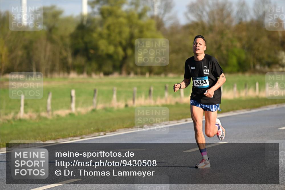 12.04.2026 - 45. Internationalen Wilhelmsburger Insellauf Dr. Thomas Lammeyer http://msf.ph/oto/9430508 12.04.2026 09:06:44 Laufen 9, 5293 meine-sportfotos.de