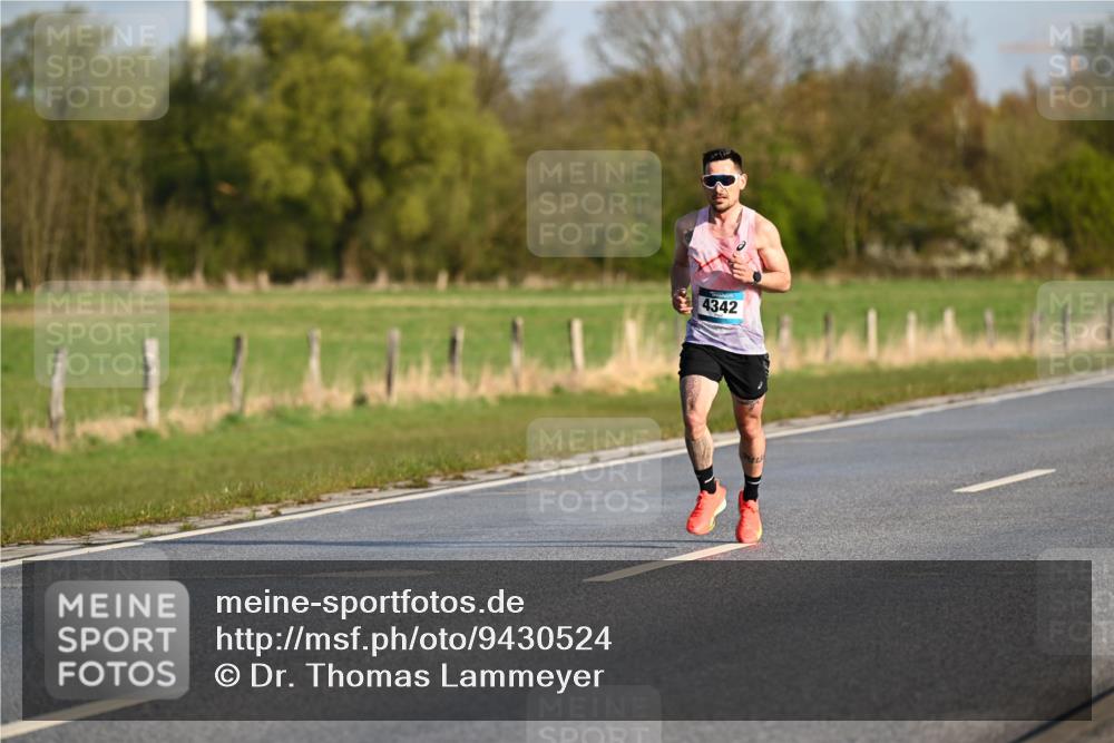 12.04.2026 - 45. Internationalen Wilhelmsburger Insellauf Dr. Thomas Lammeyer http://msf.ph/oto/9430524 12.04.2026 09:07:04 Laufen 4342 meine-sportfotos.de