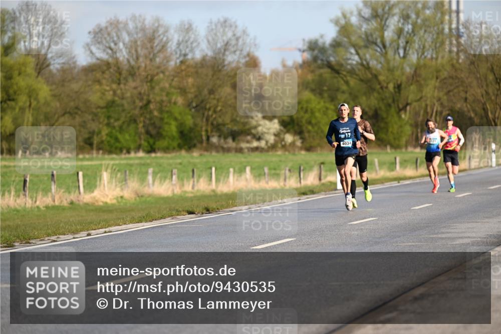 12.04.2026 - 45. Internationalen Wilhelmsburger Insellauf Dr. Thomas Lammeyer http://msf.ph/oto/9430535 12.04.2026 09:07:14 Laufen 17, 4034 meine-sportfotos.de