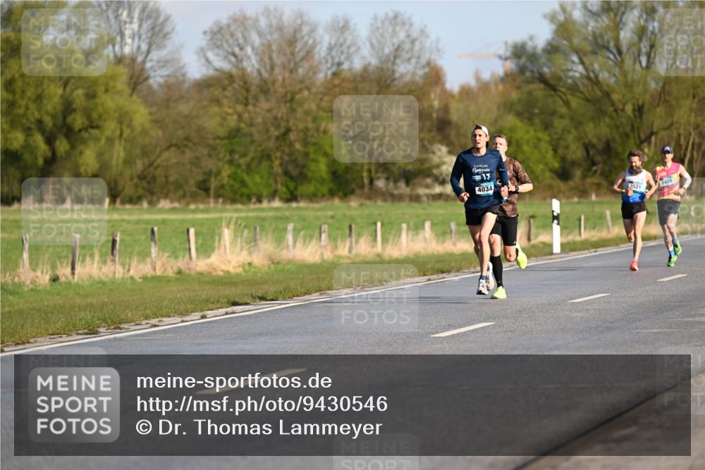 12.04.2026 - 45. Internationalen Wilhelmsburger Insellauf Dr. Thomas Lammeyer http://msf.ph/oto/9430546 12.04.2026 09:07:16 Laufen 17, 4034, 3521, 2408 meine-sportfotos.de
