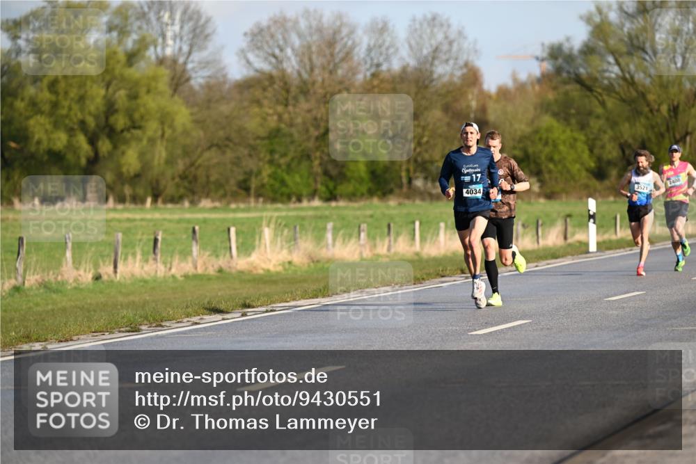 12.04.2026 - 45. Internationalen Wilhelmsburger Insellauf Dr. Thomas Lammeyer http://msf.ph/oto/9430551 12.04.2026 09:07:17 Laufen 17, 4034, 3521, 2408 meine-sportfotos.de