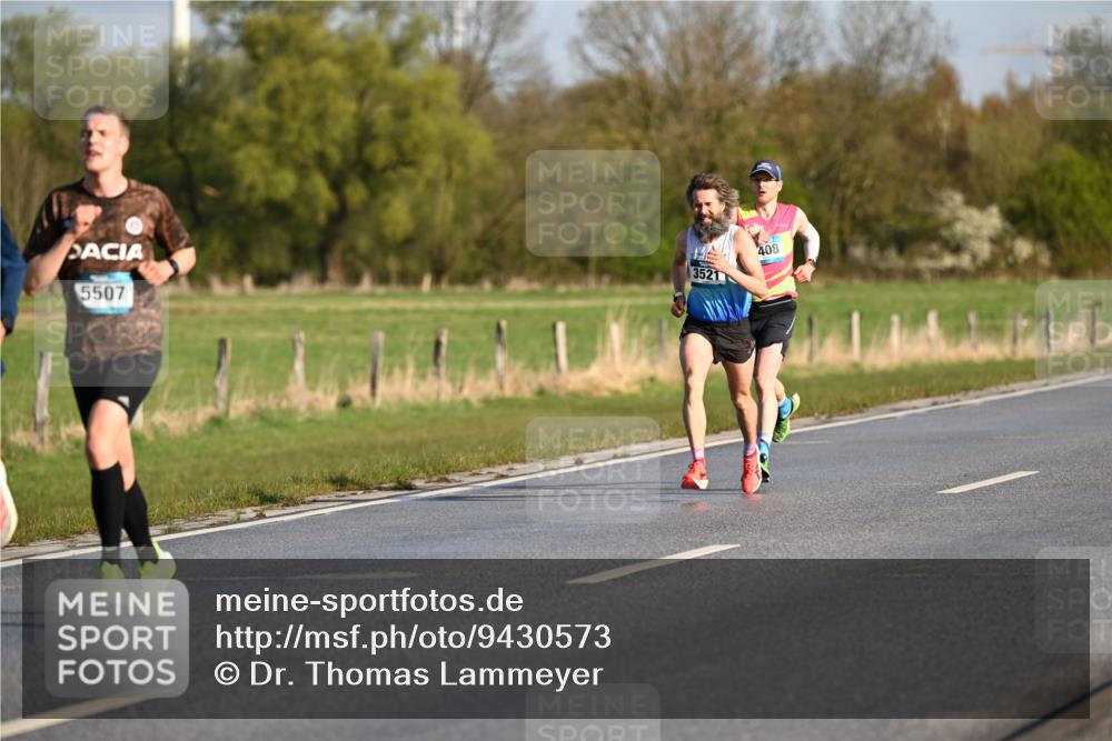 12.04.2026 - 45. Internationalen Wilhelmsburger Insellauf Dr. Thomas Lammeyer http://msf.ph/oto/9430573 12.04.2026 09:07:21 Laufen 5507, 3521, 408 meine-sportfotos.de