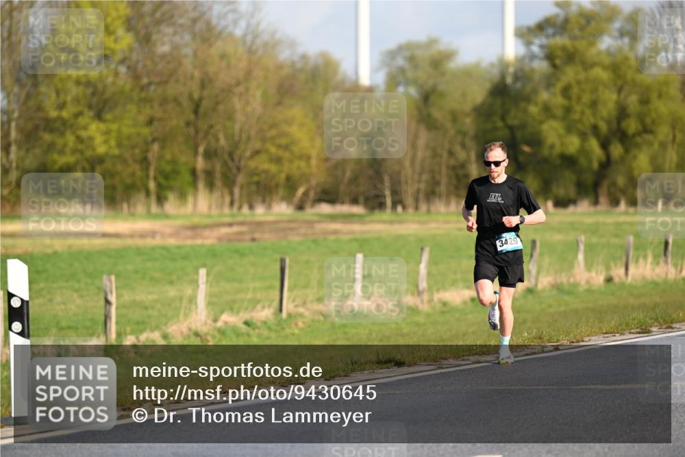 12.04.2026 - 45. Internationalen Wilhelmsburger Insellauf Dr. Thomas Lammeyer http://msf.ph/oto/9430645 12.04.2026 09:07:56 Laufen 3429 meine-sportfotos.de