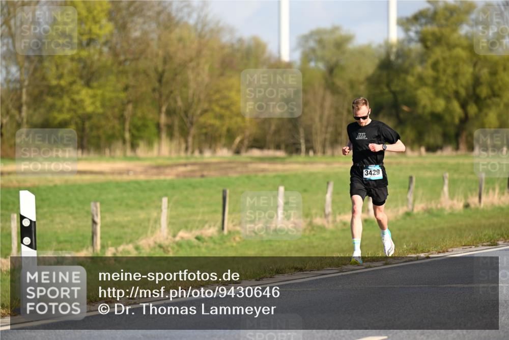 12.04.2026 - 45. Internationalen Wilhelmsburger Insellauf Dr. Thomas Lammeyer http://msf.ph/oto/9430646 12.04.2026 09:07:56 Laufen 3429 meine-sportfotos.de