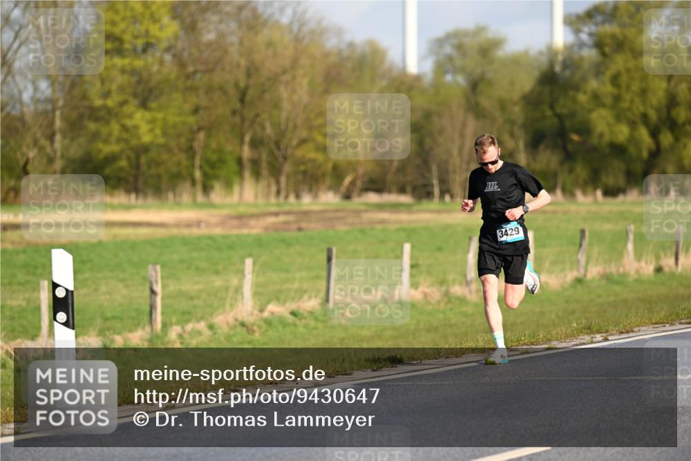 12.04.2026 - 45. Internationalen Wilhelmsburger Insellauf Dr. Thomas Lammeyer http://msf.ph/oto/9430647 12.04.2026 09:07:56 Laufen 3429 meine-sportfotos.de