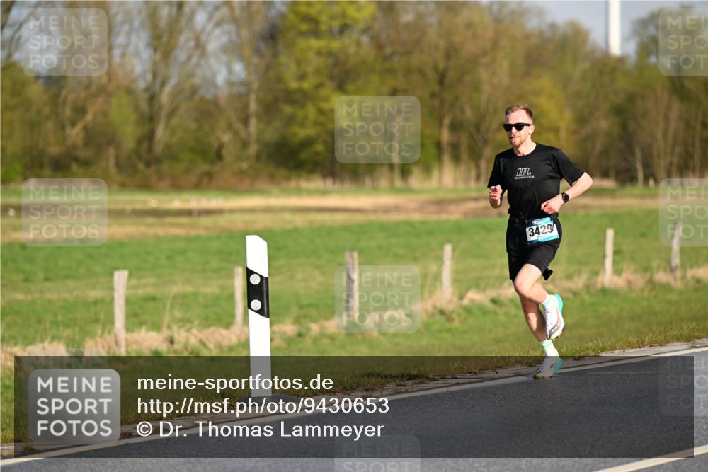 12.04.2026 - 45. Internationalen Wilhelmsburger Insellauf Dr. Thomas Lammeyer http://msf.ph/oto/9430653 12.04.2026 09:07:57 Laufen 3429 meine-sportfotos.de