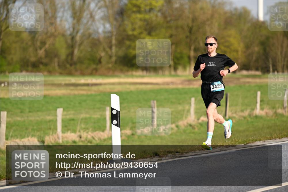 12.04.2026 - 45. Internationalen Wilhelmsburger Insellauf Dr. Thomas Lammeyer http://msf.ph/oto/9430654 12.04.2026 09:07:57 Laufen 3429 meine-sportfotos.de