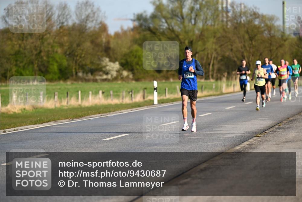 12.04.2026 - 45. Internationalen Wilhelmsburger Insellauf Dr. Thomas Lammeyer http://msf.ph/oto/9430687 12.04.2026 09:08:22 Laufen 2242 meine-sportfotos.de