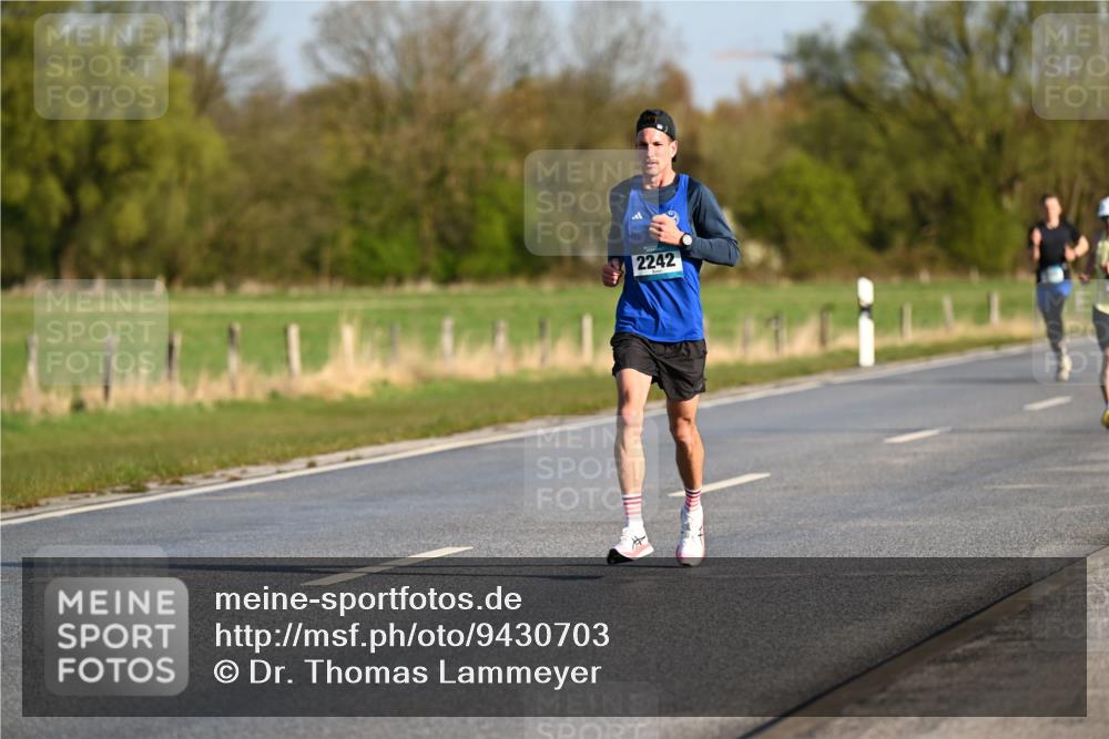 12.04.2026 - 45. Internationalen Wilhelmsburger Insellauf Dr. Thomas Lammeyer http://msf.ph/oto/9430703 12.04.2026 09:08:24 Laufen 2242 meine-sportfotos.de