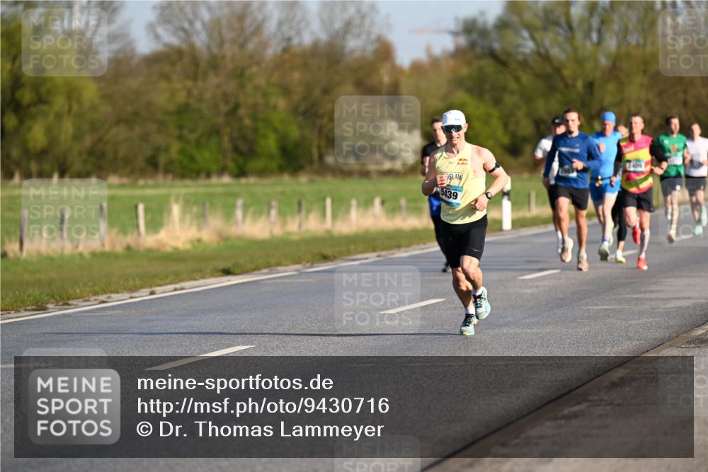 12.04.2026 - 45. Internationalen Wilhelmsburger Insellauf Dr. Thomas Lammeyer http://msf.ph/oto/9430716 12.04.2026 09:08:28 Laufen 5439, 2460 meine-sportfotos.de