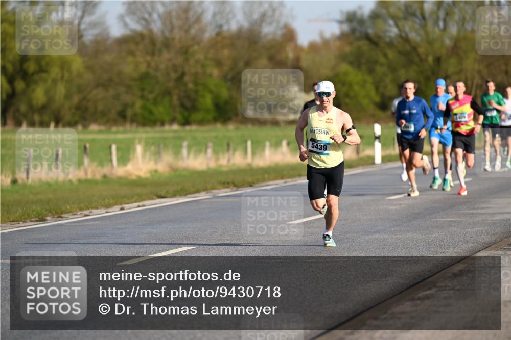 12.04.2026 - 45. Internationalen Wilhelmsburger Insellauf Dr. Thomas Lammeyer http://msf.ph/oto/9430718 12.04.2026 09:08:28 Laufen 5439, 100 meine-sportfotos.de