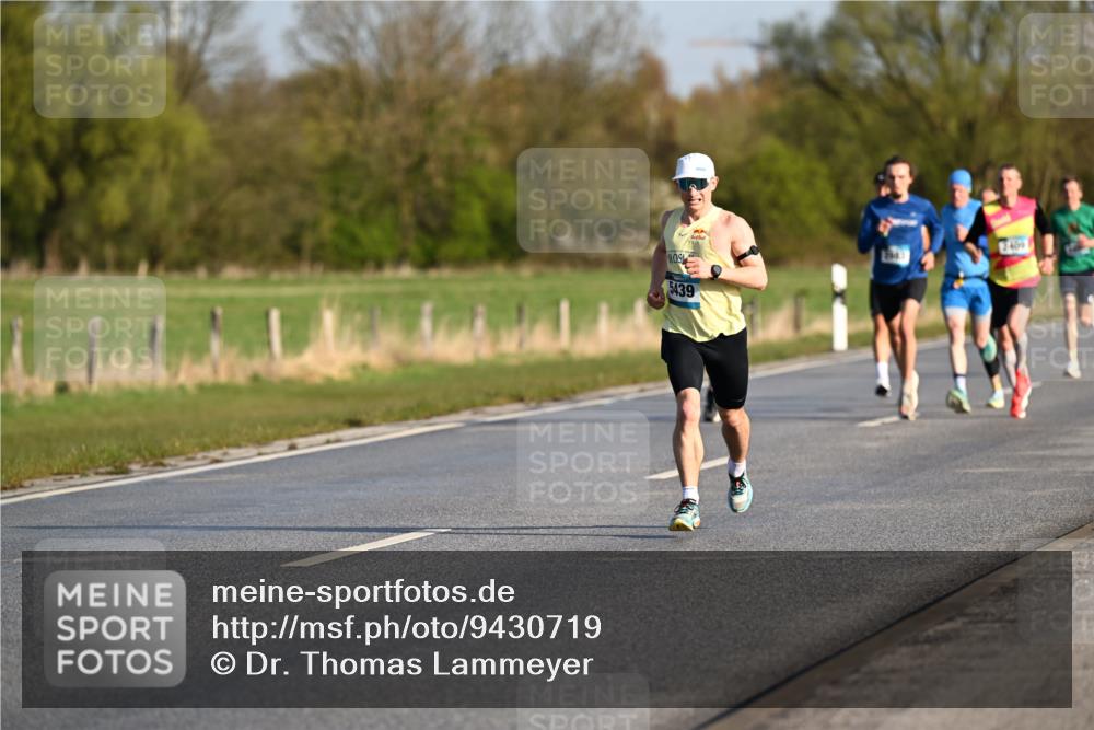 12.04.2026 - 45. Internationalen Wilhelmsburger Insellauf Dr. Thomas Lammeyer http://msf.ph/oto/9430719 12.04.2026 09:08:28 Laufen 5439 meine-sportfotos.de