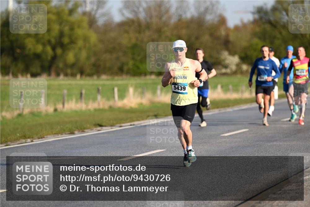 12.04.2026 - 45. Internationalen Wilhelmsburger Insellauf Dr. Thomas Lammeyer http://msf.ph/oto/9430726 12.04.2026 09:08:29 Laufen 5439 meine-sportfotos.de